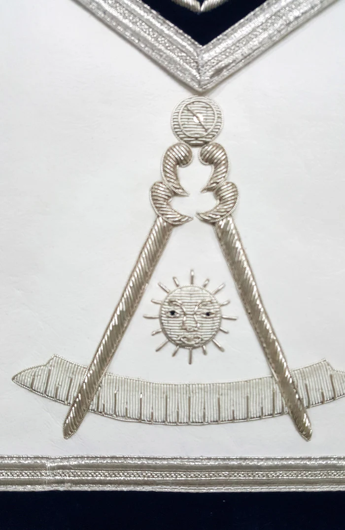 Past Master Blue Lodge Apron – Silver Bullion Hand Embroidered