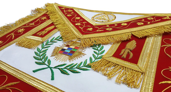 Past High Priest Royal Arch Chapter Apron – Red with Gold Wreath