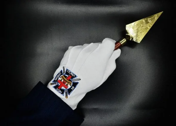 Knights Templar Commandery Gloves - IN HOC SIGNO VINCES Front