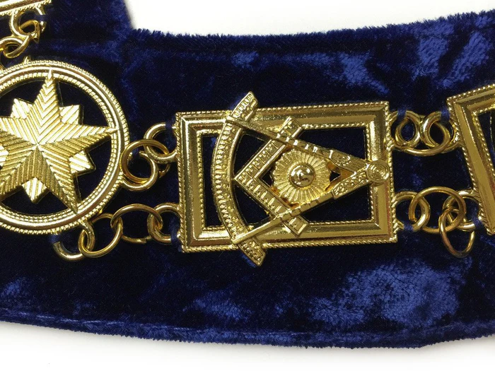 Past Master Blue Lodge Chain Collar – Gold Plated on Blue Velvet