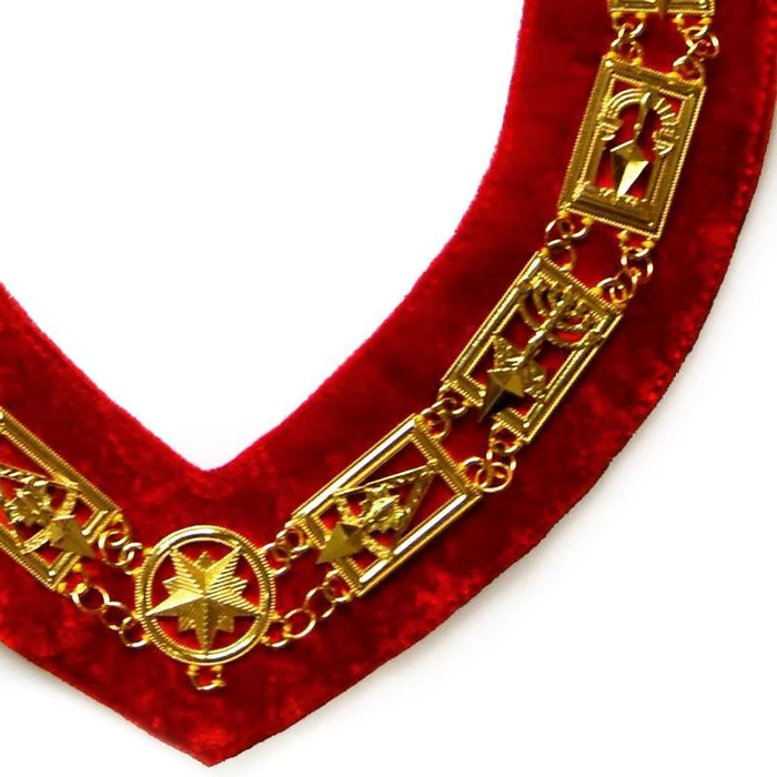 Council Chain Collar – Gold Plated on Red Velvet