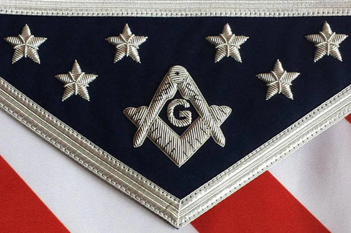 Master Mason Blue Lodge Apron – USA Flag White, Red & Blue Hand Embroidery