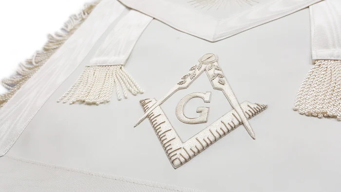 Master Mason Blue Lodge Apron – White Hand Embroidery