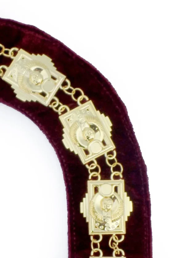 Daughters of Sphinx Chain Collar - Sphinx Head Gold Plated 1 Daughters of Sphinx Chain Collar - Sphinx Head Gold Plated