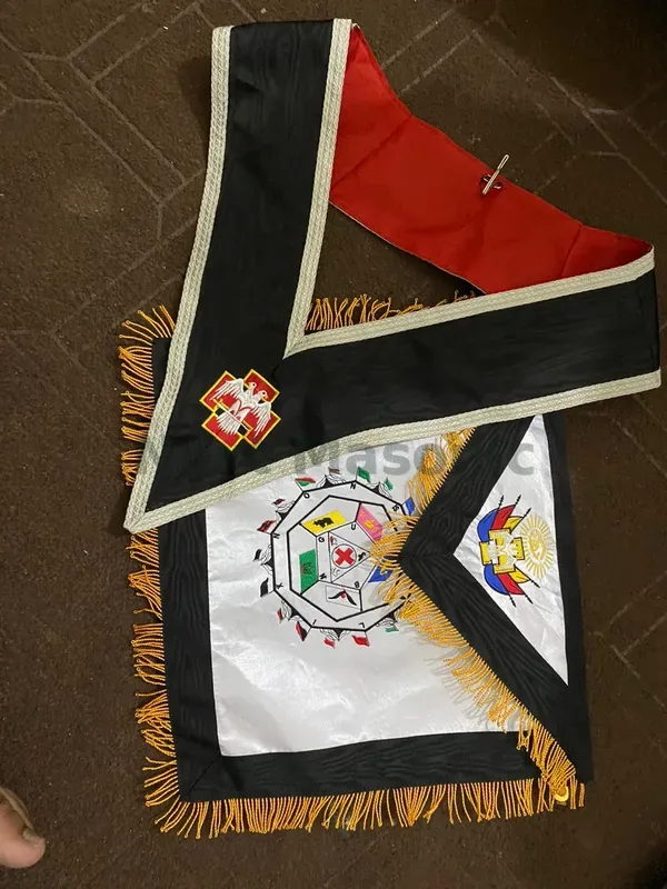 Custom Masonic regalia 13