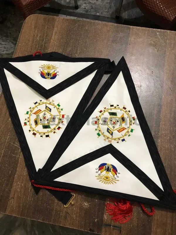 Custom Masonic regalia 18
