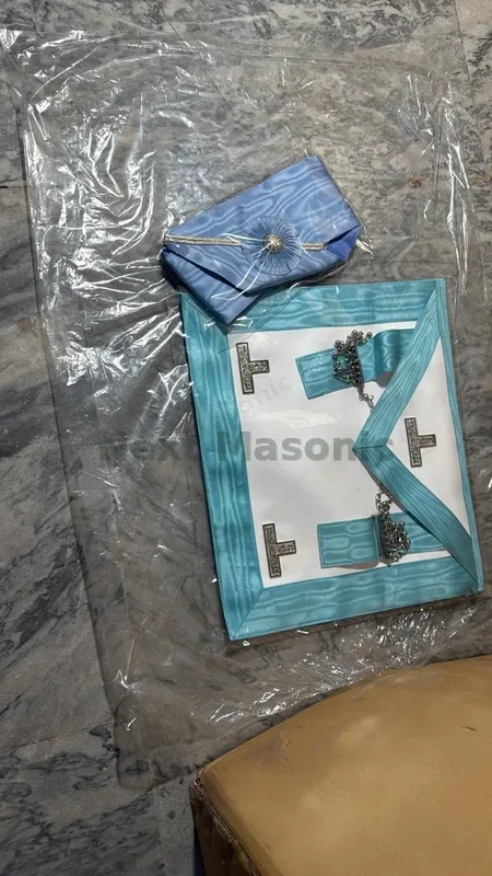Custom Masonic regalia 53