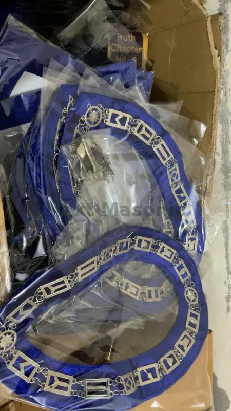 Custom Masonic regalia 113