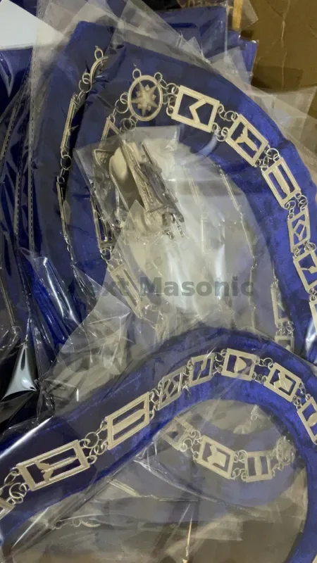 Custom Masonic regalia 114