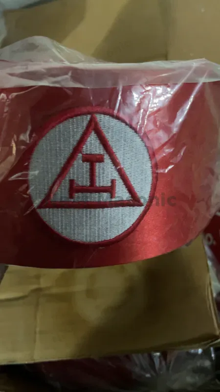 Custom Masonic regalia 117