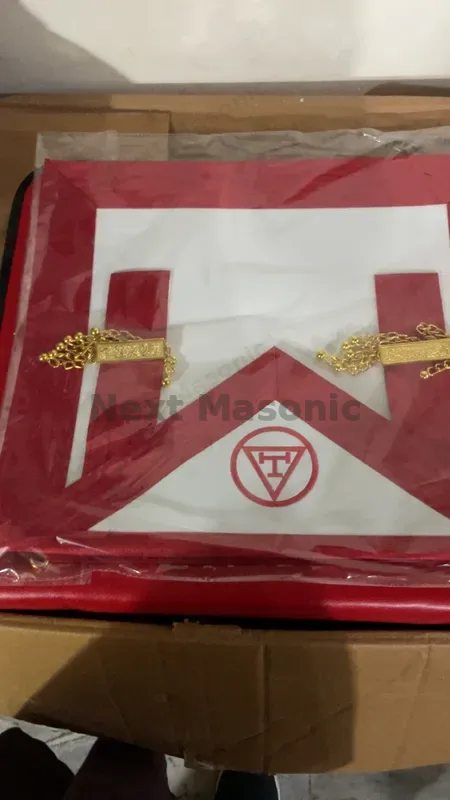 Custom Masonic regalia 121